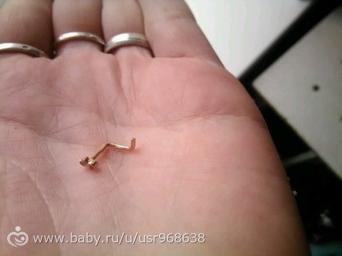 Как вставить пирсинг крючком самостоятельно Как вставить пирсинг крючком самостоятельно