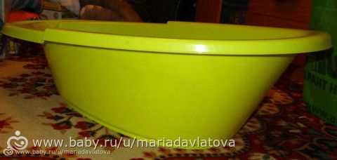 Отдам ванночку для купания.Москва