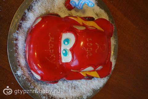 Вот и пришли наши 2 годика и мой первый мастичный тортик для сынулика))