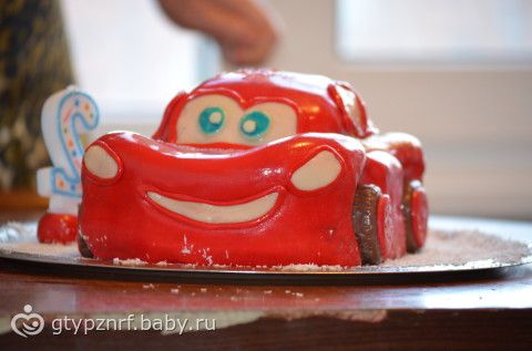 Вот и пришли наши 2 годика и мой первый мастичный тортик для сынулика))