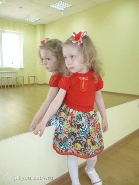 Шью, шью...летнее платье, обновки дочкам)