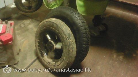 Новая резина на коляску, совсем трэш?