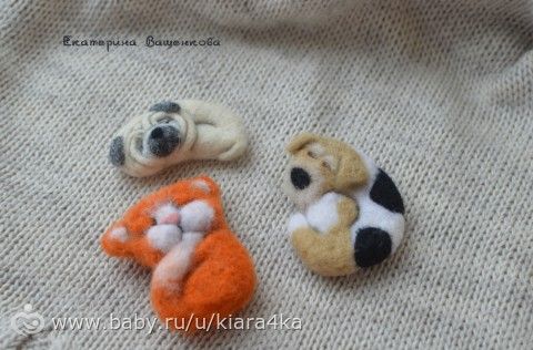 Мои валяные брошки.