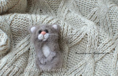 Мои валяные брошки.