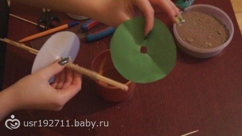 ЕЛОЧКА НА СТОЛ