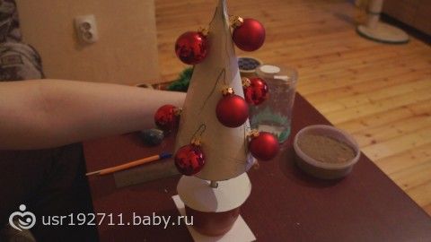 ЕЛОЧКА НА СТОЛ