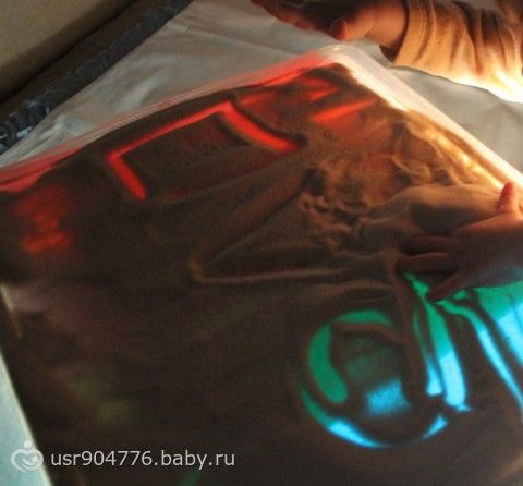 Самодельный стол для рисования песком.