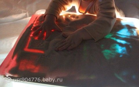 Самодельный стол для рисования песком.