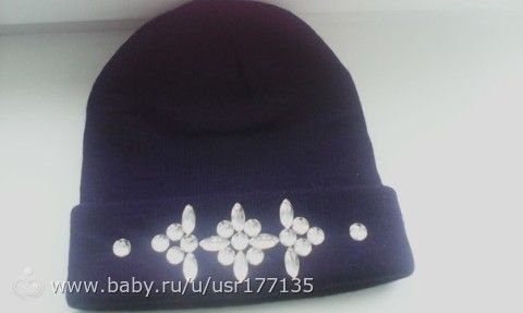 зачем переплачивать) шапки со стразами)