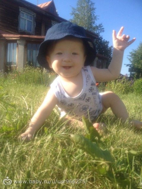 Пол годика