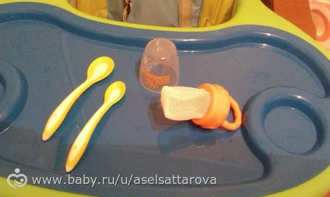 купили столик для кормления)))
